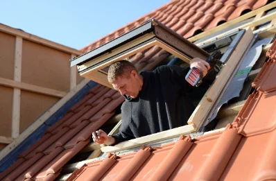 Pose de fenêtres de toit Velux à Saint-Trivier-sur-Moignans
